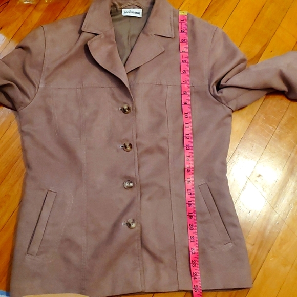 Steilmann faux suede jacket. Tan (light brown). Closes with buttons. Size M. - Picture 6 of 10
